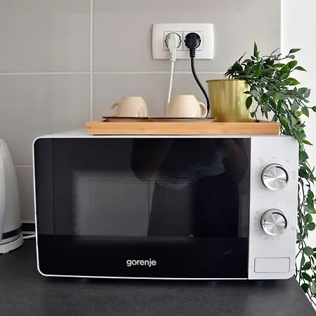 Апартаменти Tony Close To Everything