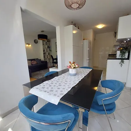 Tony Close To Everything Апартаменти Спліт