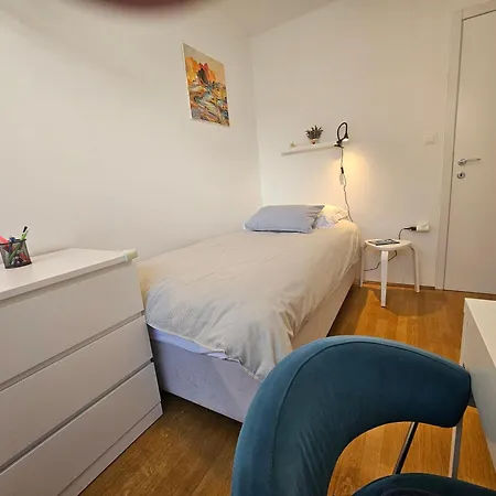 Tony Close To Everything