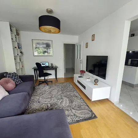 Tony Close To Everything