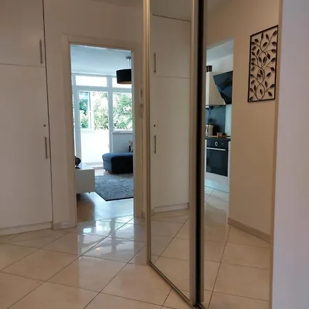 Tony Close To Everything