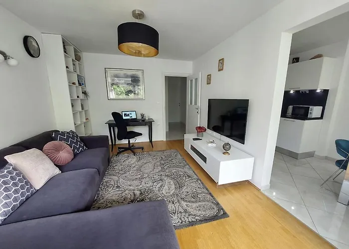 Tony Close To Everything