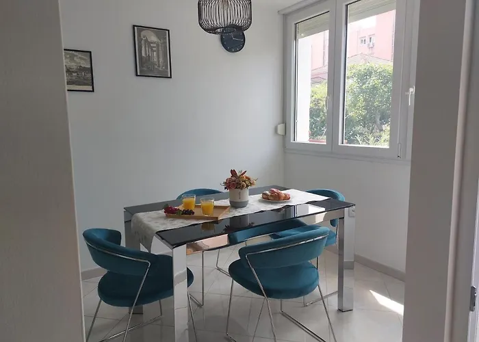 Tony Close To Everything 公寓