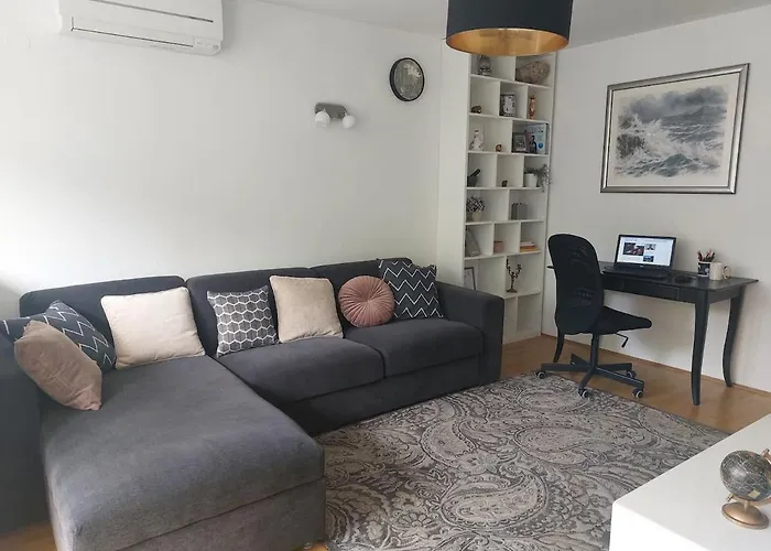 Tony Close To Everything 斯普利特