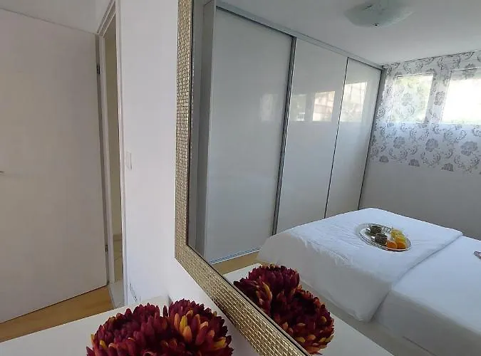 Tony Close To Everything * 斯普利特