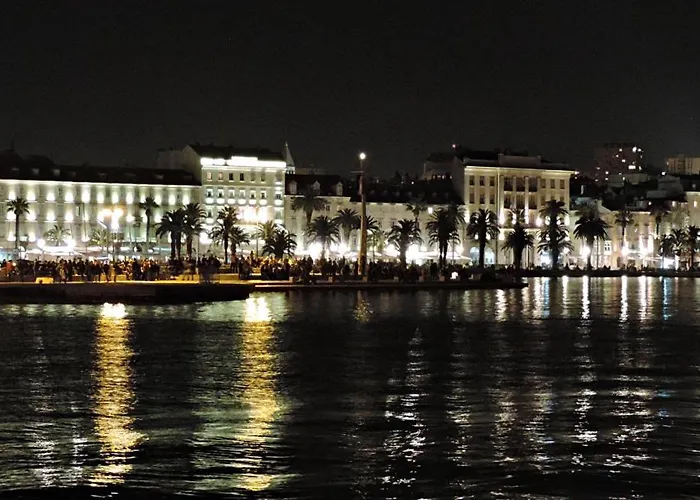 Tony Close To Everything 公寓