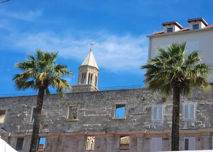 Tony Close To Everything 斯普利特