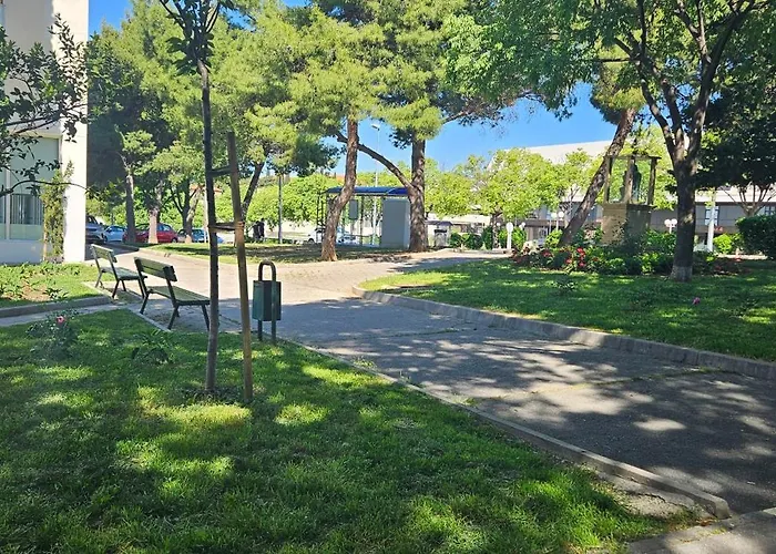 Tony Close To Everything 公寓