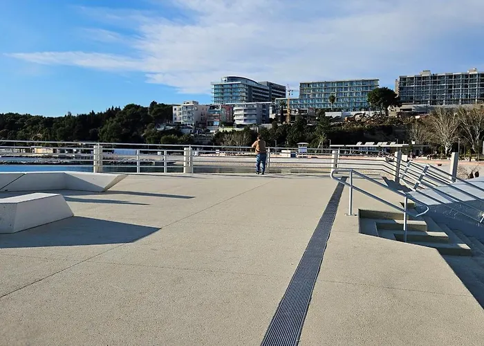 Tony Close To Everything