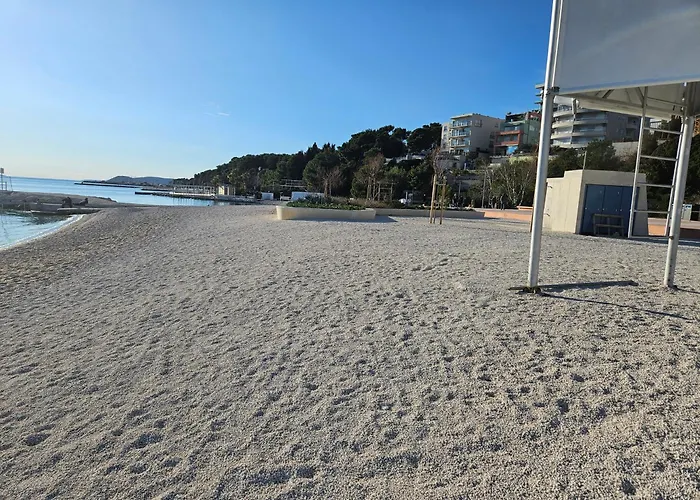 Tony Close To Everything *